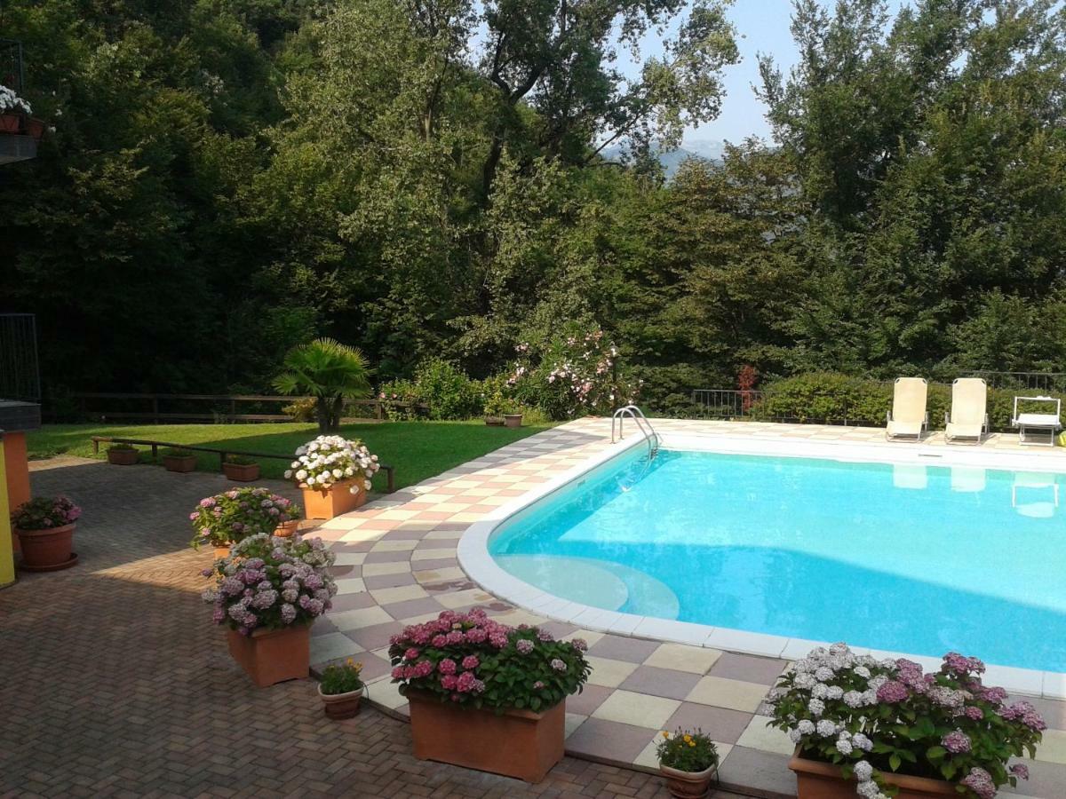 Relax Vista Lago Villanuova sul clisi Exterior photo