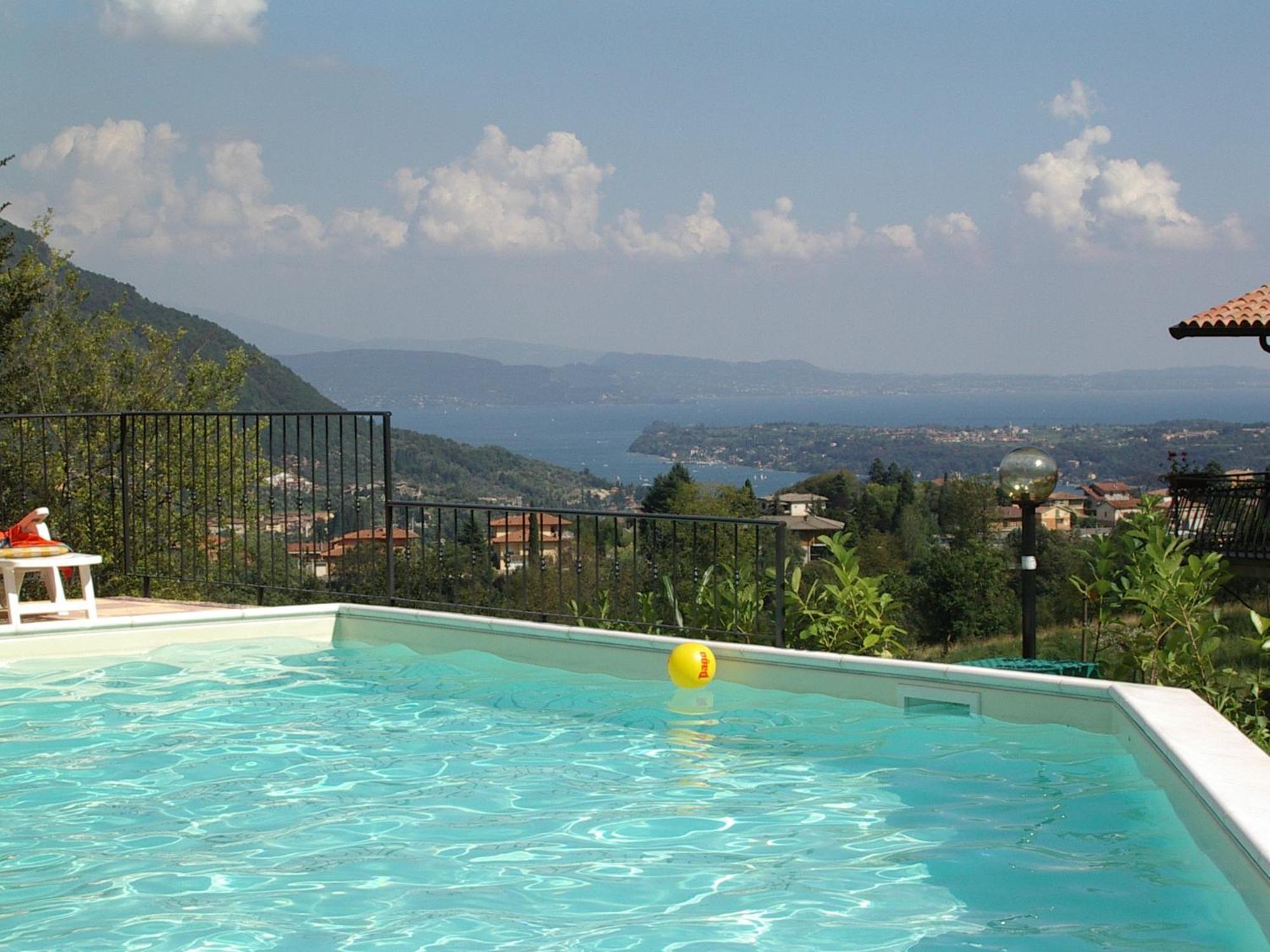 Relax Vista Lago Villanuova sul clisi Exterior photo